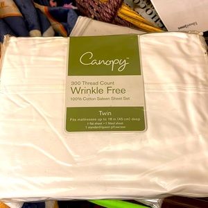 Twin Sheet Set by Canopy. Arctic white color, 300 thread count. Brand new in pkg